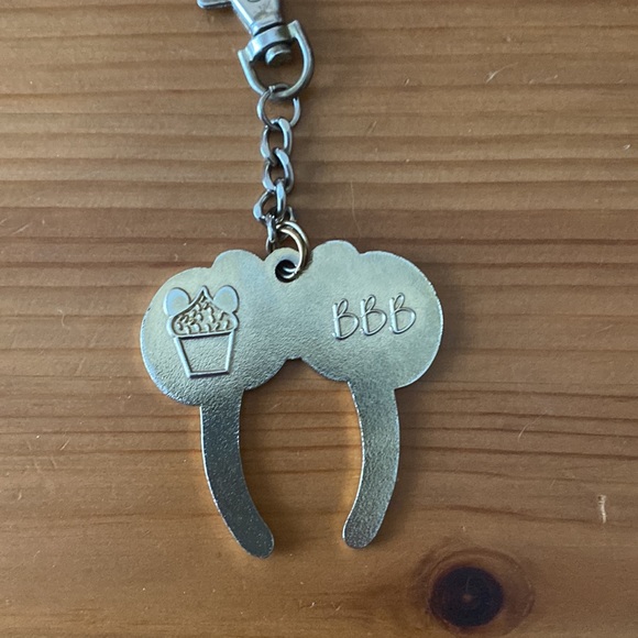 Bbb keychain - Picture 2 of 2